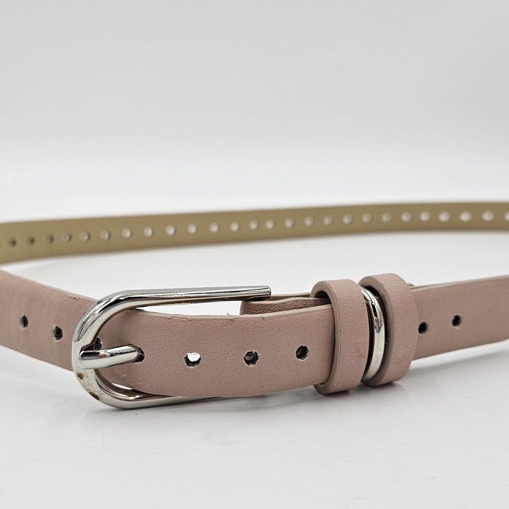 Steve Madden Soft Pink Faux Leather Silver Buckle Logo Size Medium